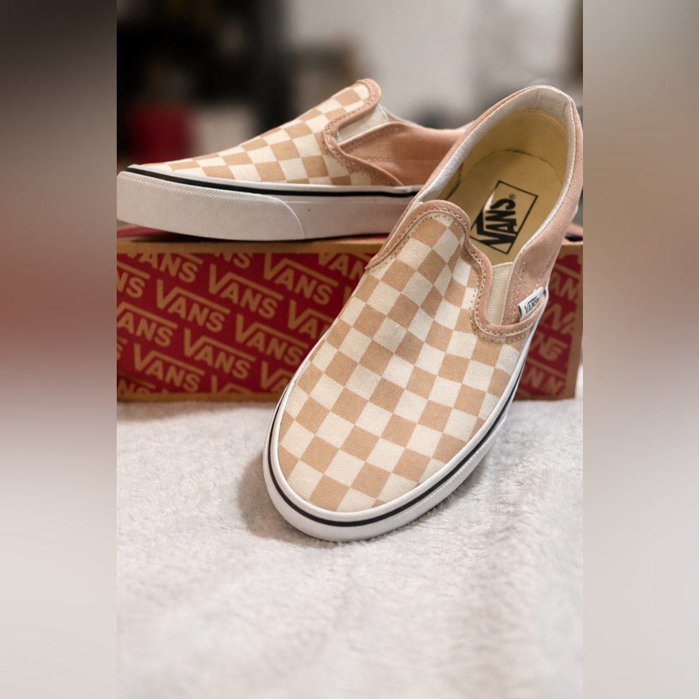 Vans Classic Slip-On Checkerboard in Frappe and White